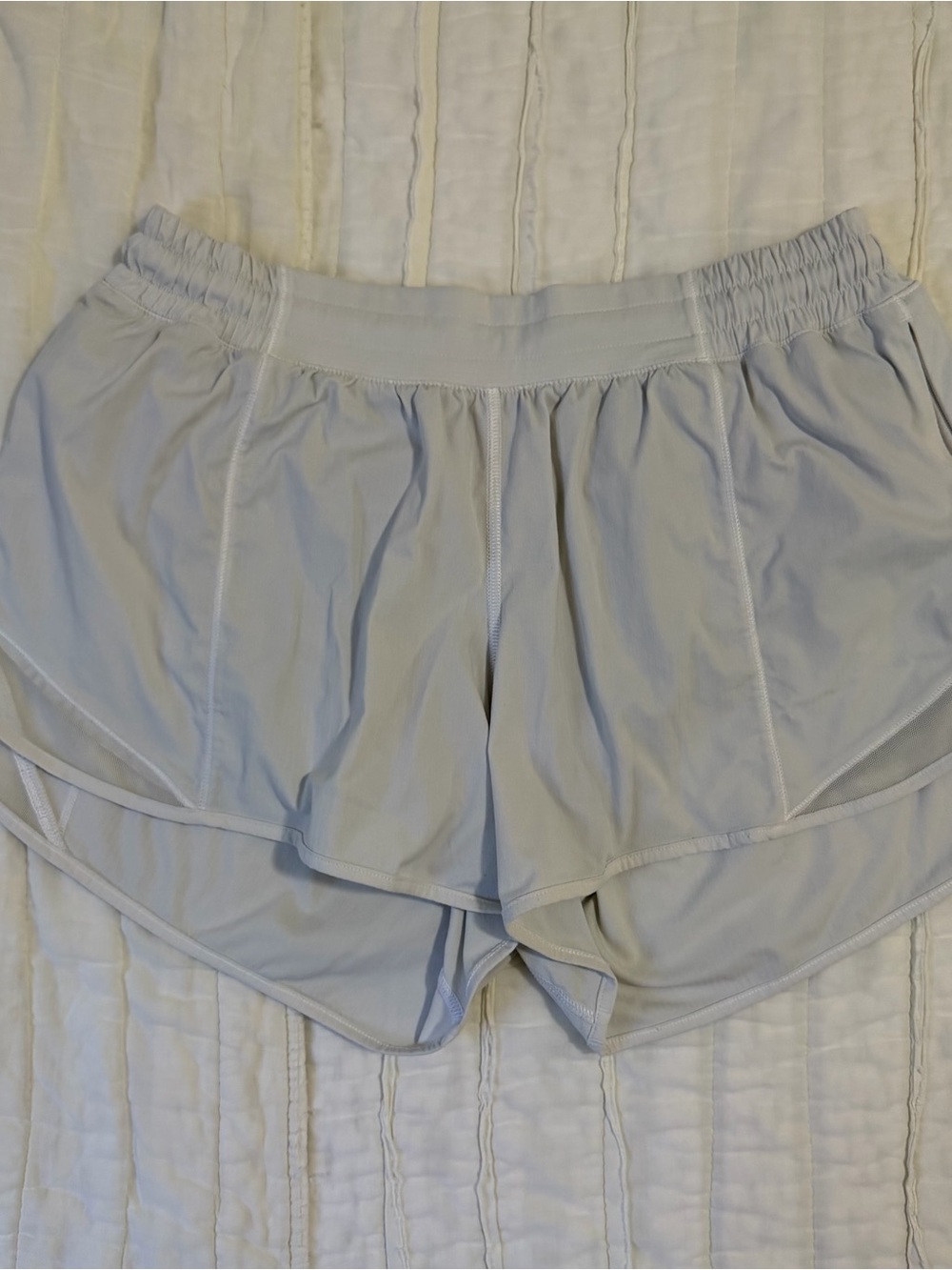 Lululemon Light off White-ish Gray Women's Athletic Shorts